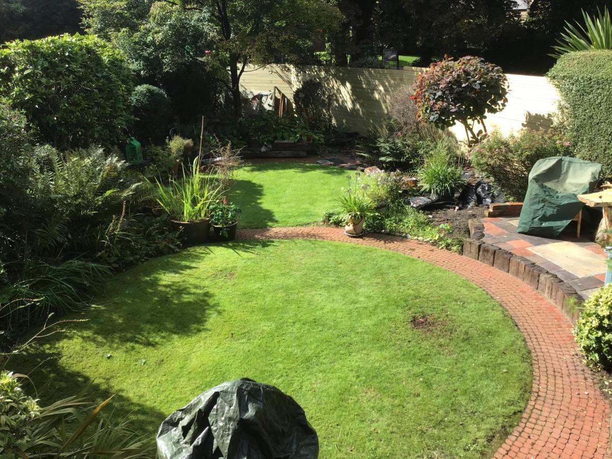 Chorlton Garden Rooms. Relax, Work, And Play.